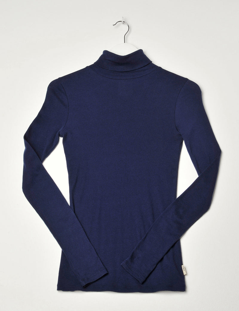 Agnes Burgs Navy