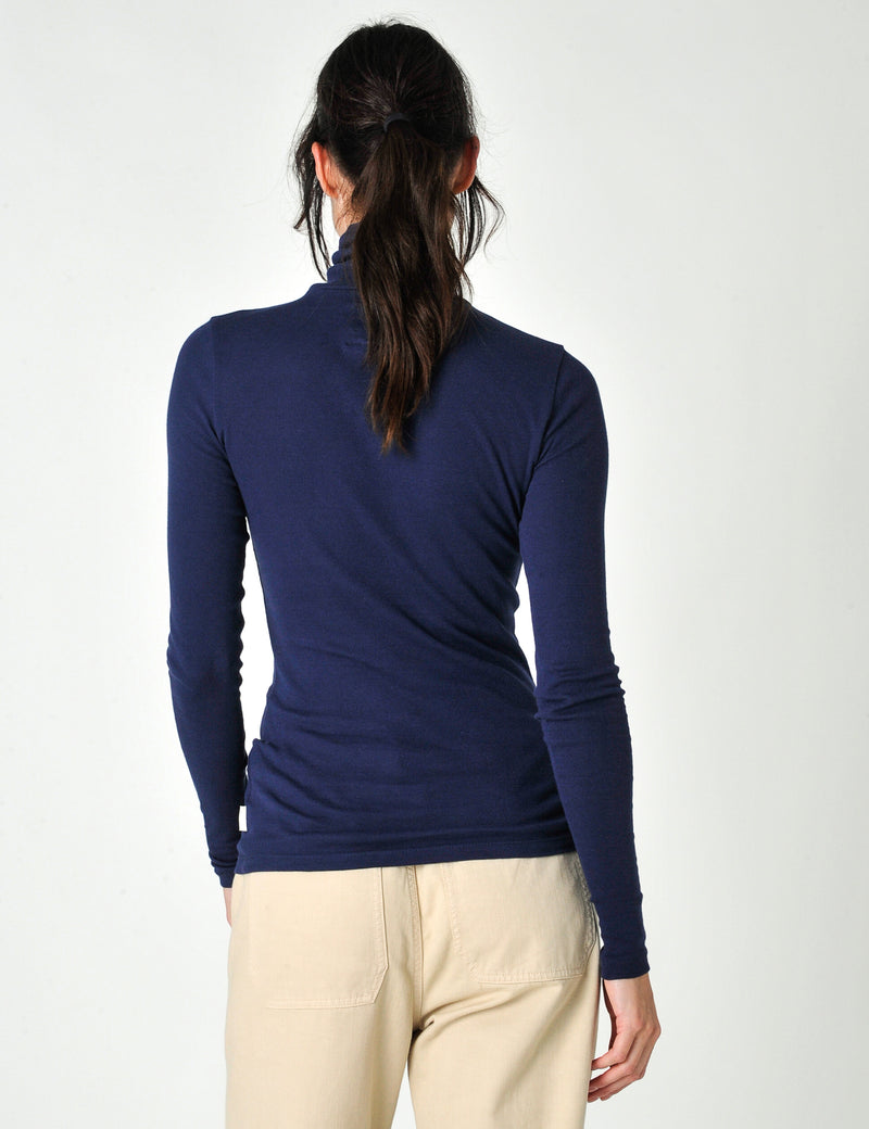 Agnes Burgs Navy
